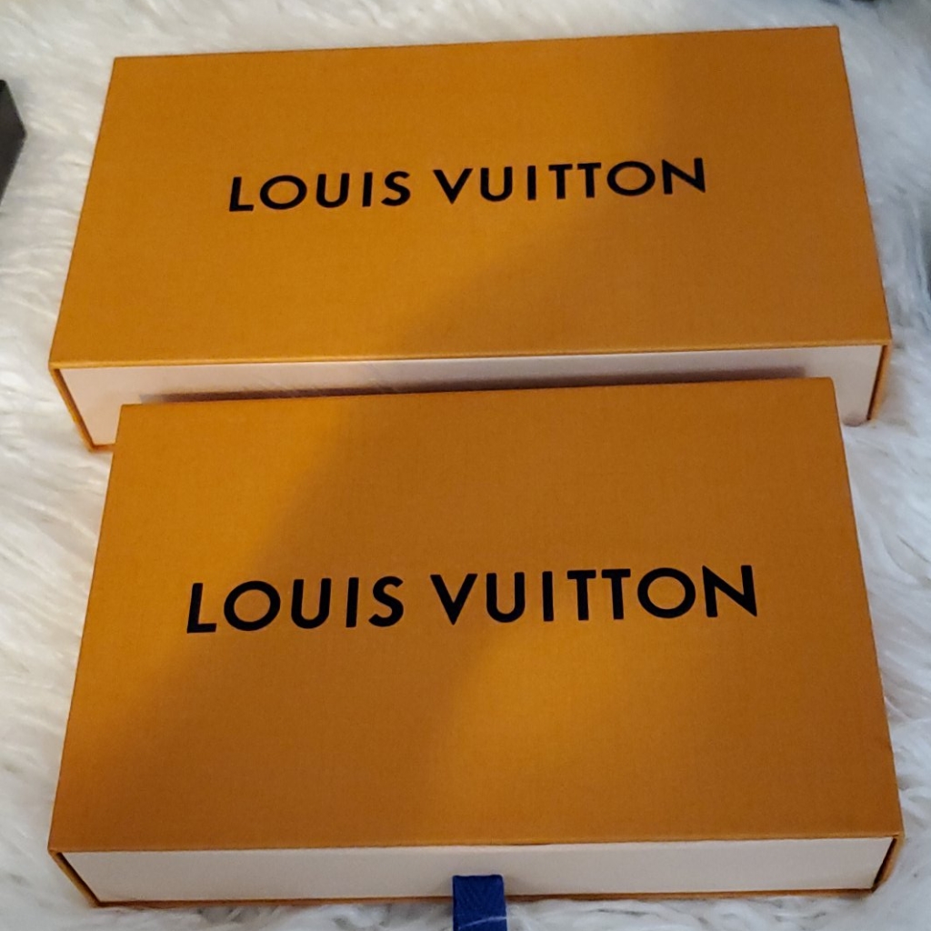 Authentic Box